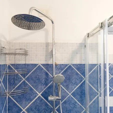 Colorful With Garden Apartamento Olbia