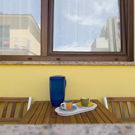 Colorful With Garden Διαμέρισμα Όλμπια